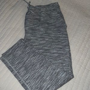 Lululemon on The Fly Women’s Pant Size 10